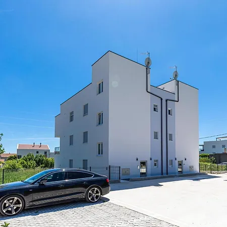 Elegant Kastel Novi With Sea View Balcony * Kaštela